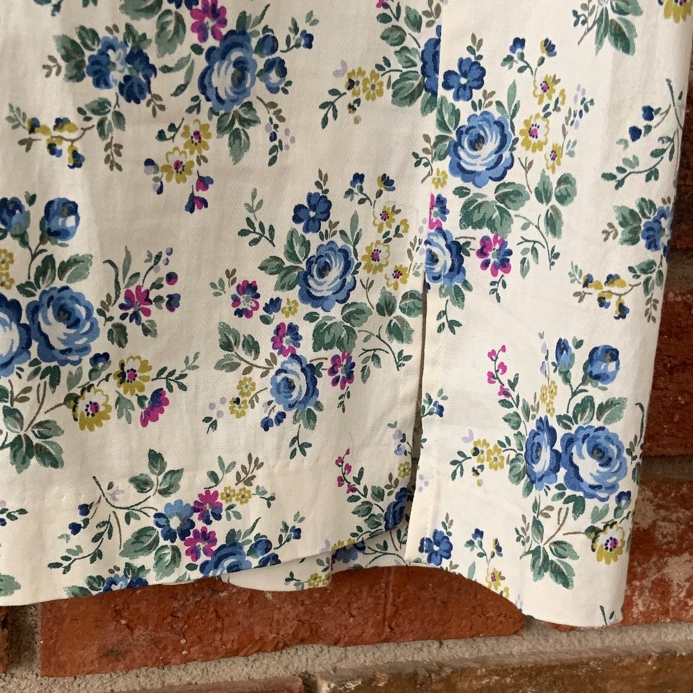 ASTR The Label White Blue Floral Puff Sleeve Dress - Picture 5 of 8